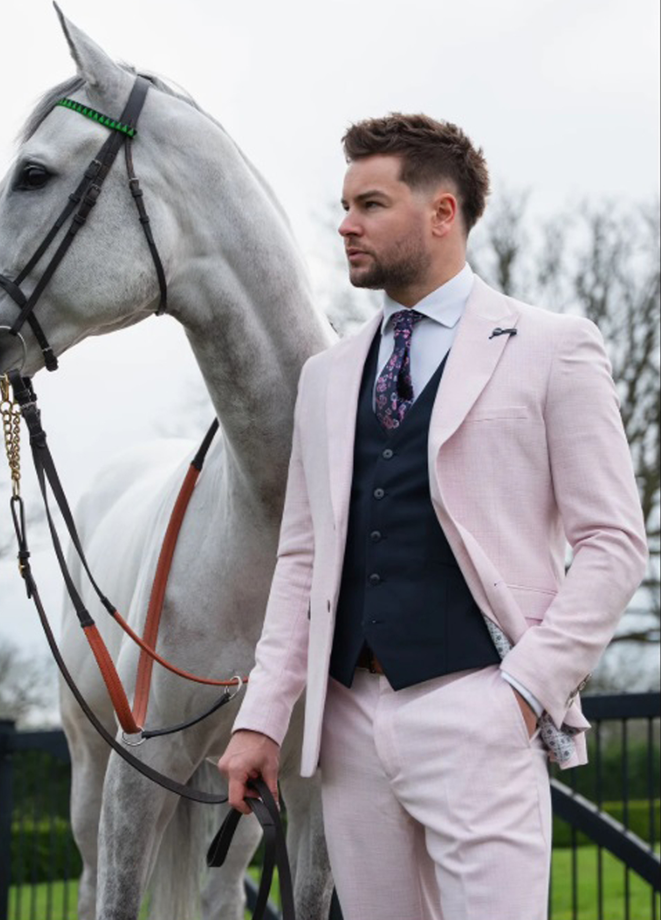 Cavani Contrast Pink Piece Suit With Navy Waistcoat