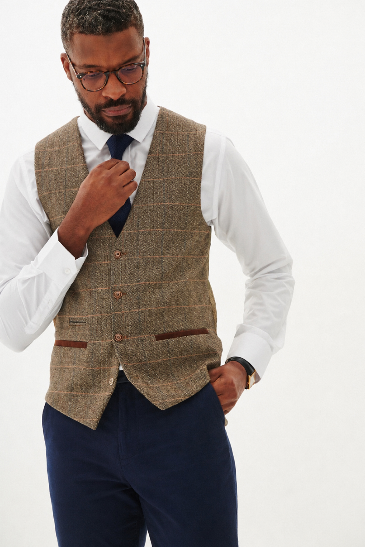Marc Darcy Tan Tweed Check Contrast 3 piece Suit Navy Chinos - Image 5